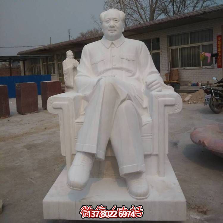 漢白玉石雕毛主席雕塑——走進中國景區(qū)，欣賞傳統(tǒng)美術(shù)