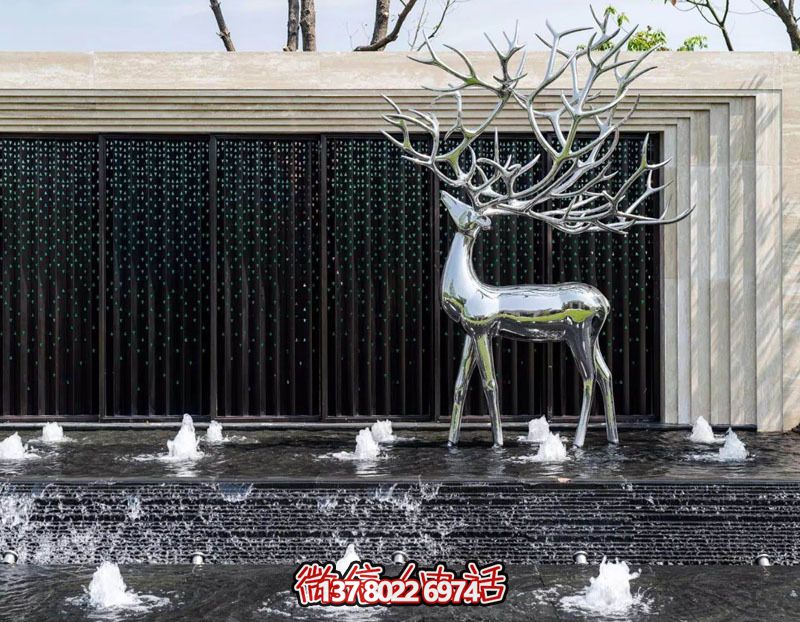 不銹鋼雕刻梅花鹿噴泉，打造公園景區(qū)創(chuàng)意噴泉