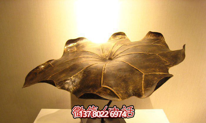 精美銅雕荷葉雕塑,添彩廣場環(huán)境 精美銅雕荷葉雕塑,添彩廣場環(huán)境
