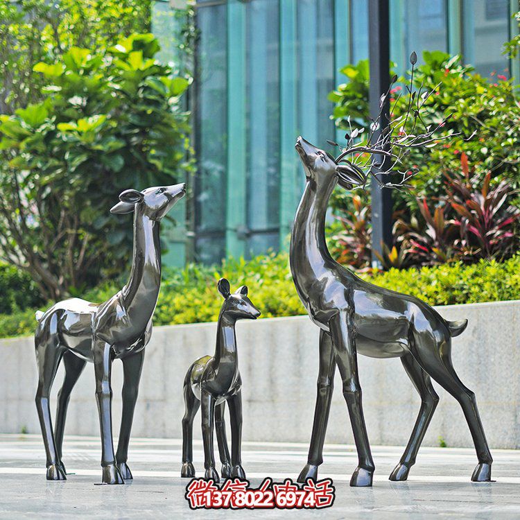 玻璃鋼制仿銅小鹿擺件，點綴戶外園林景觀