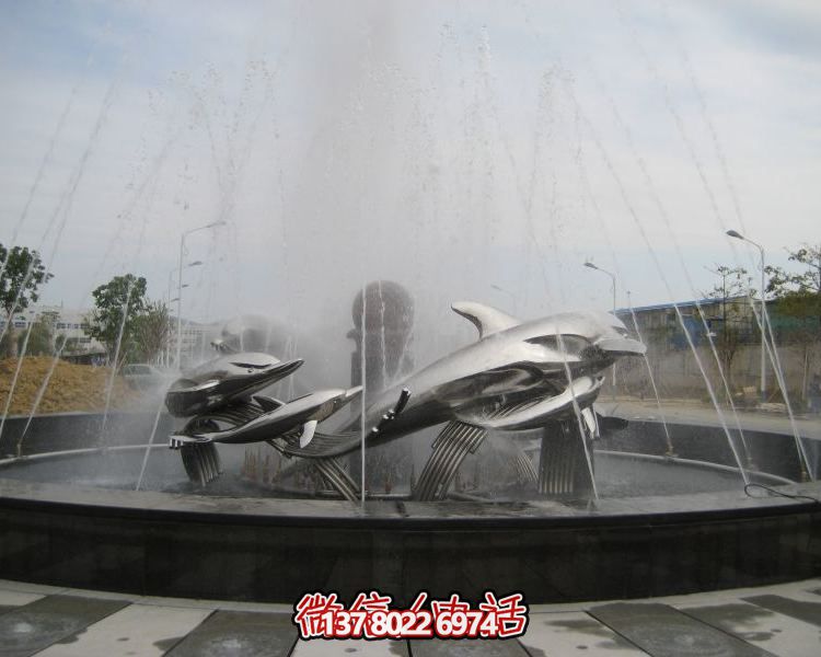 不銹鋼海豚雕塑，裝飾現(xiàn)代廣場的水景