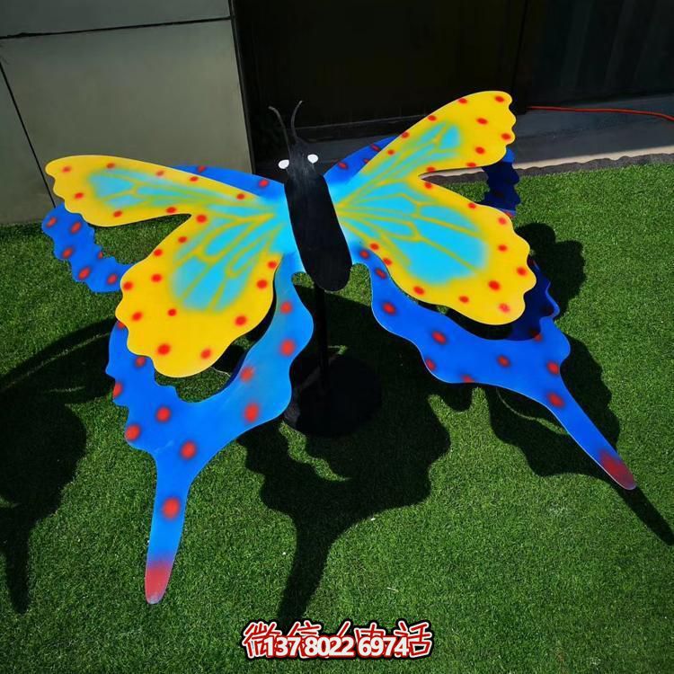 彩繪玻璃鋼蝴蝶雕塑，精美戶外園林裝飾