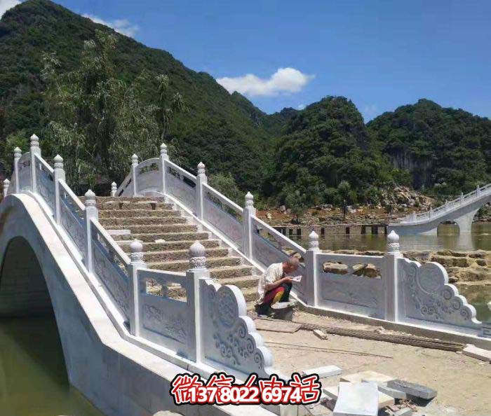 石拱橋，精美漢白玉欄桿，美景美景