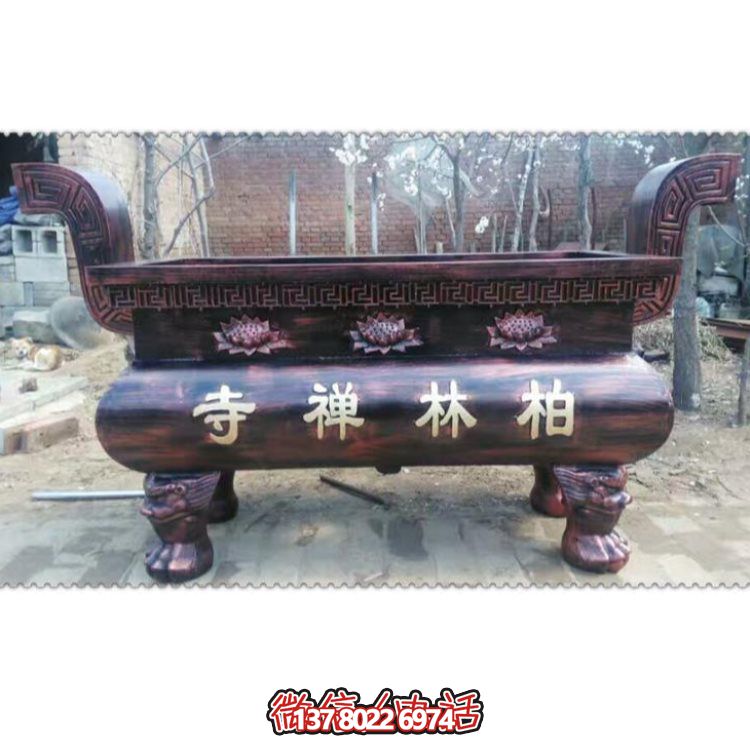 玻璃鋼大型香爐雕塑，點(diǎn)綴露天景區(qū)