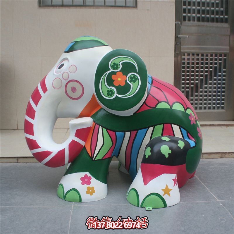游樂場玻璃鋼彩繪大象雕塑 游樂場玻璃鋼彩繪大象雕塑