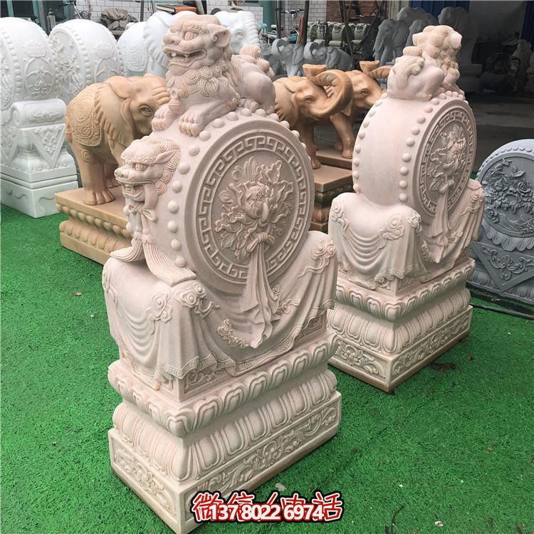 晚霞紅浮雕牡丹花紋小獅子別墅門前一對鎮(zhèn)宅招財(cái)抱鼓石